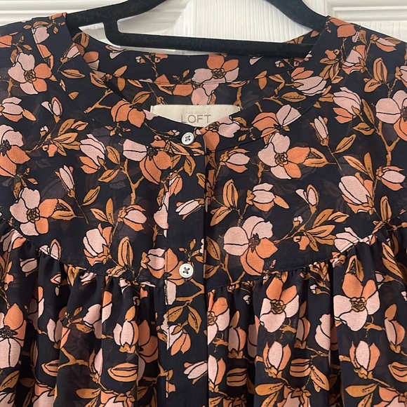 Loft floral blouse size large - Picture 3 of 5
